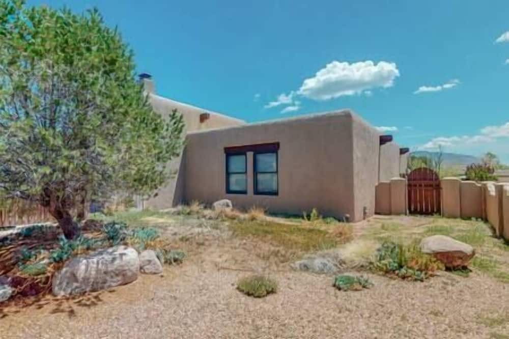 Photo of Outdoor in Sandia Heights South