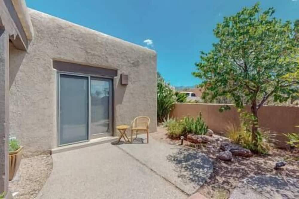 Photo of Outdoor in Sandia Heights South