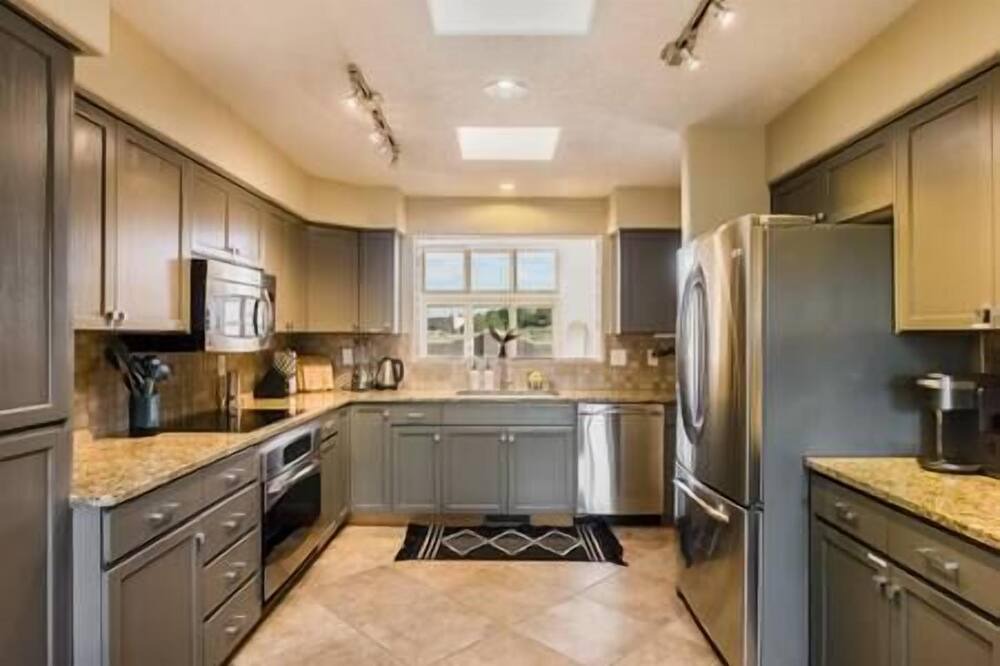 Photo of Kitchen in Sandia Heights South