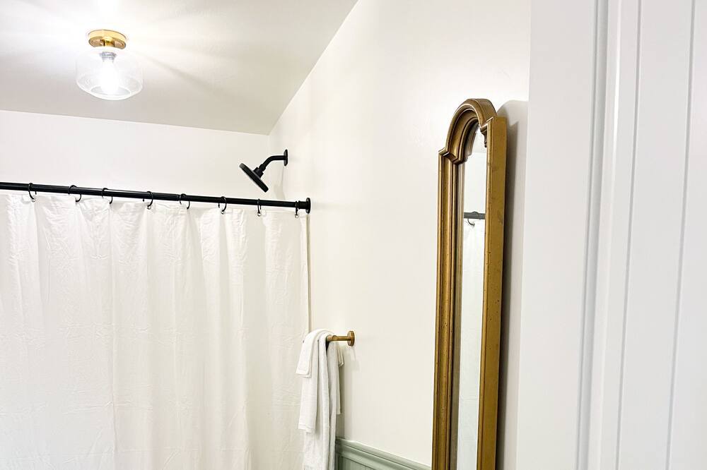 Photo of Bathroom in Bertram