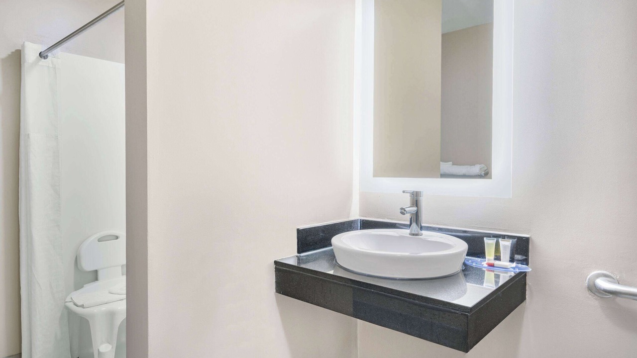 Photo of Bathroom in Joliet