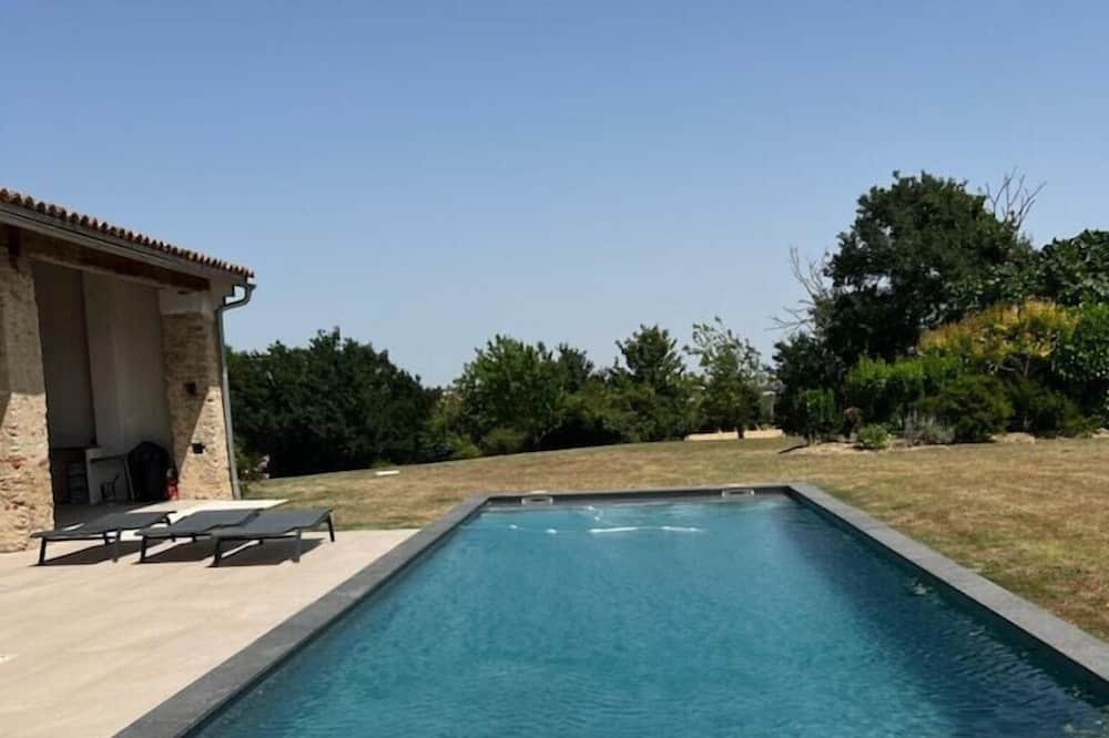 Photo of Others in Saint-Michel-de-Lanes