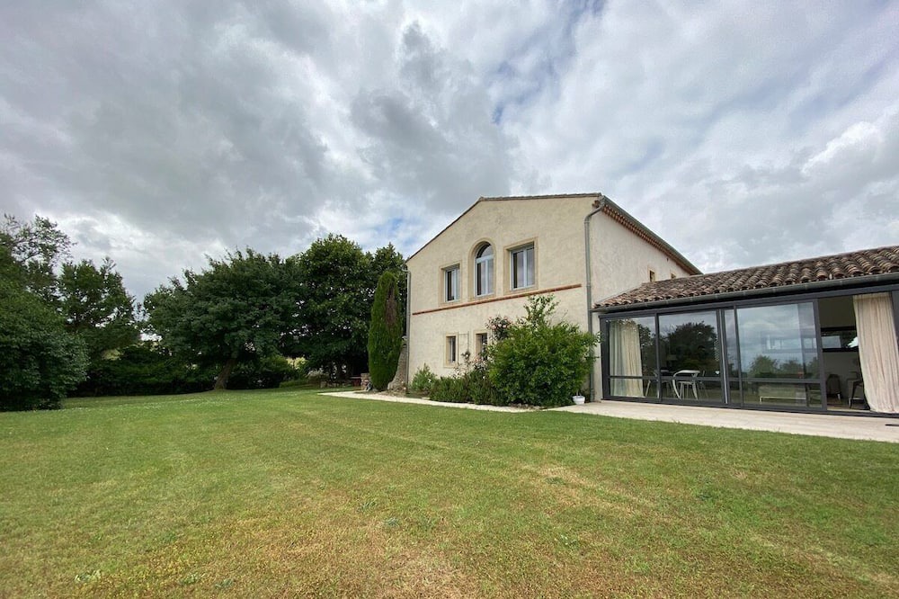 Photo of Others in Saint-Michel-de-Lanes