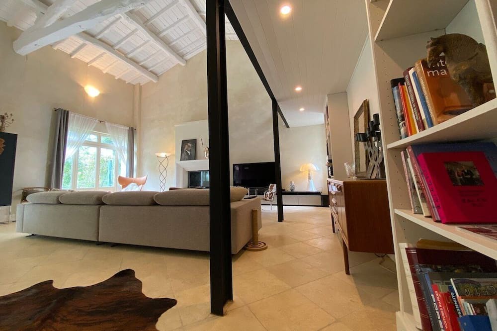 Photo of Others in Saint-Michel-de-Lanes