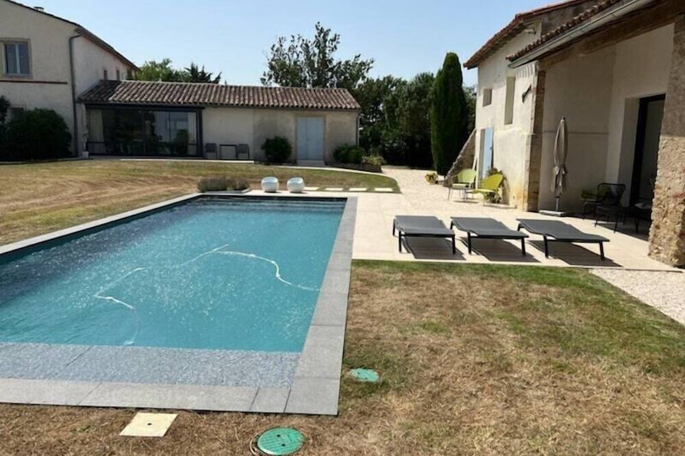 Photo of Others in Saint-Michel-de-Lanes