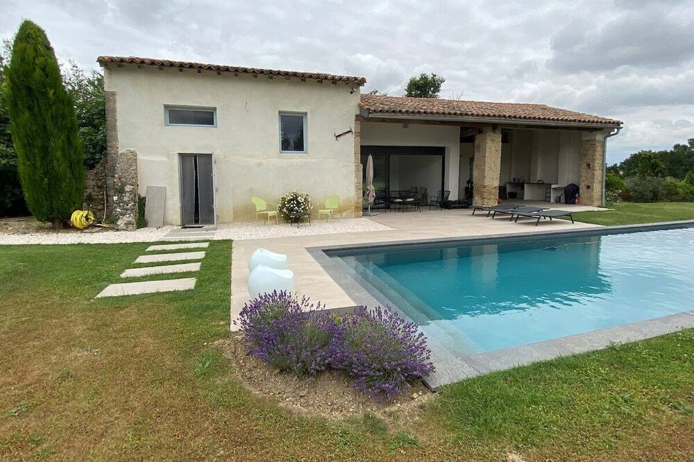 Photo of Others in Saint-Michel-de-Lanes