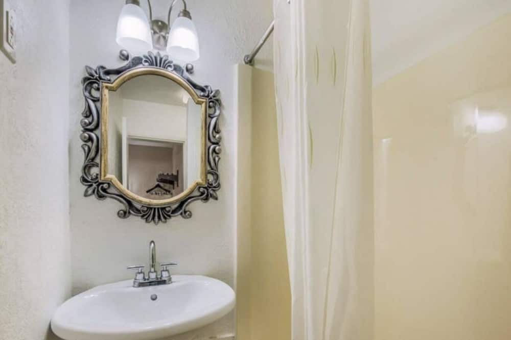 Photo of Bathroom in Keene