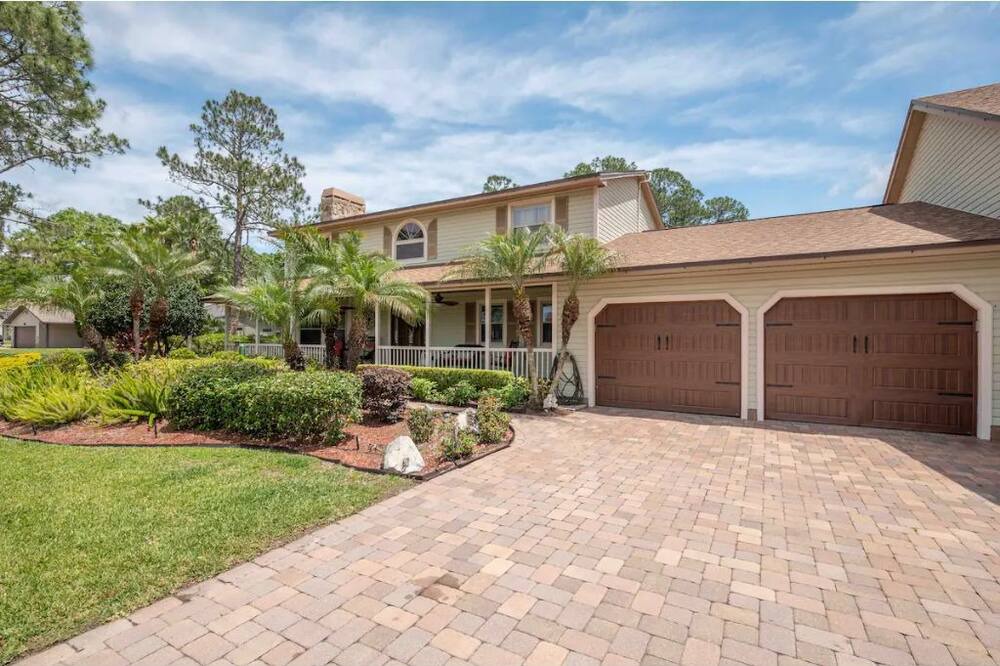 Photo of Outdoor in Westchase