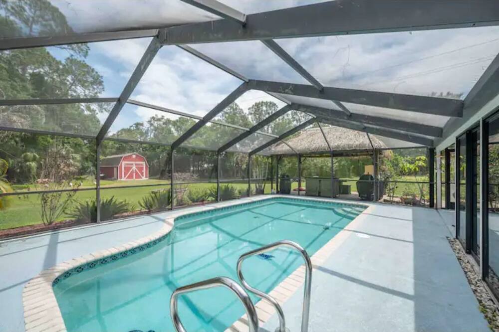 Photo of Outdoor in Westchase