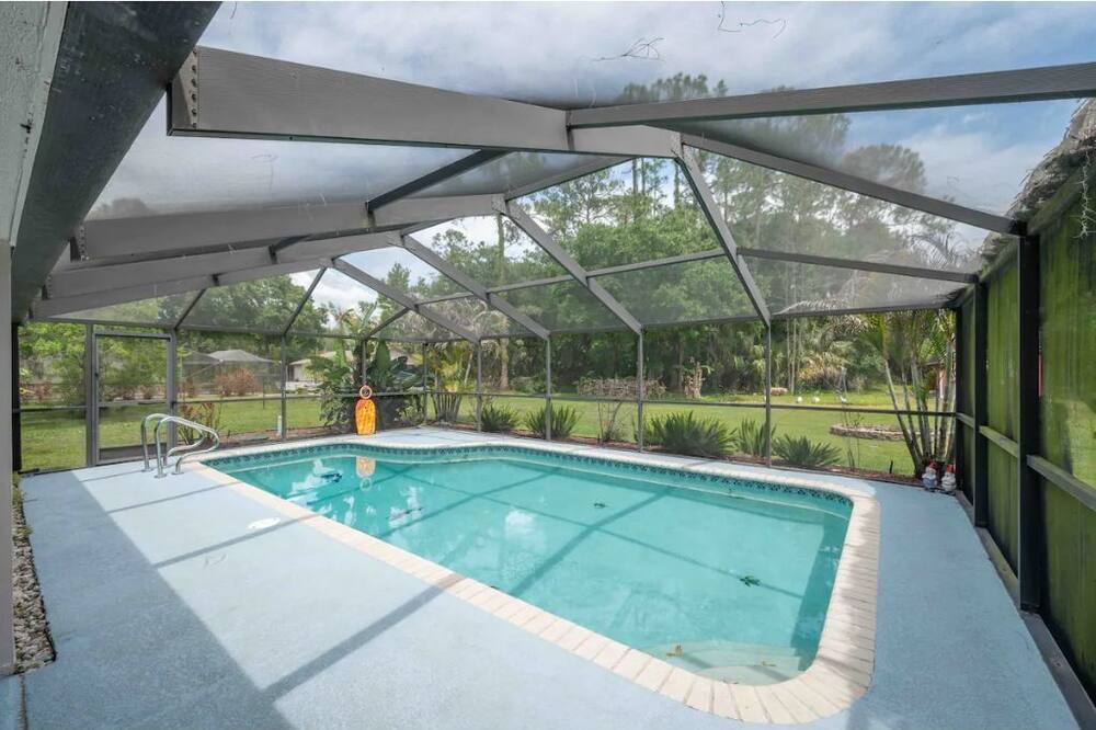 Photo of Outdoor in Westchase