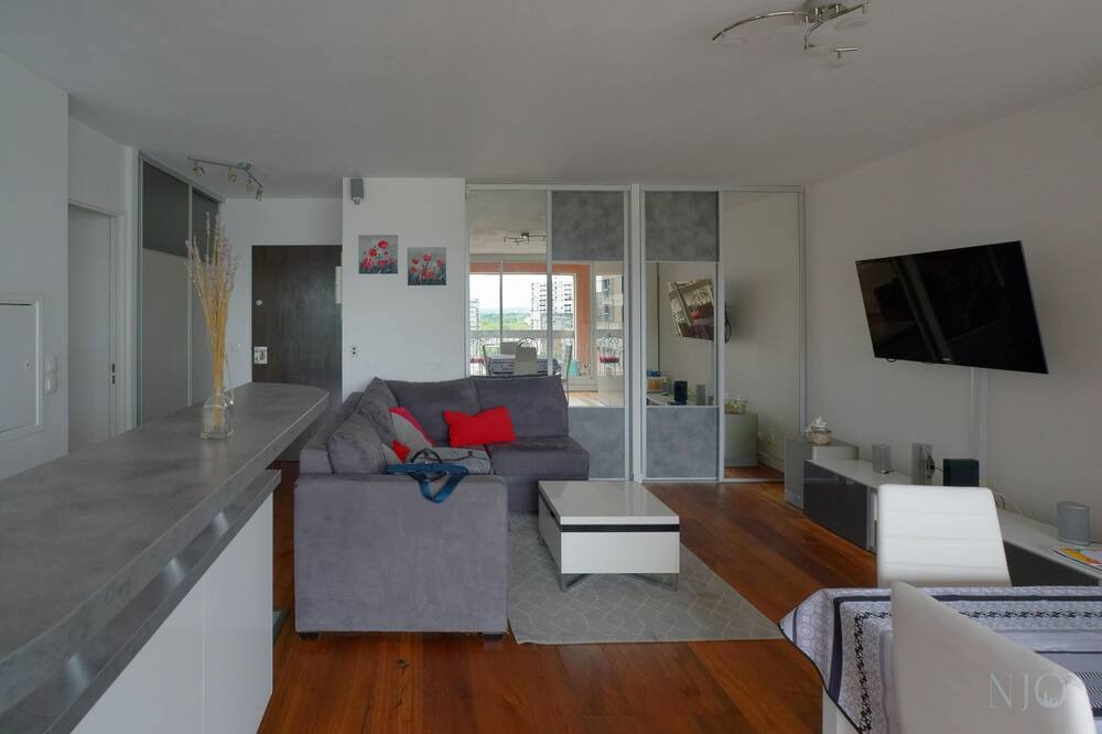 Photo of Others in Puteaux