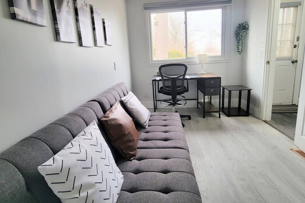 Photo of Livingroom in Winona
