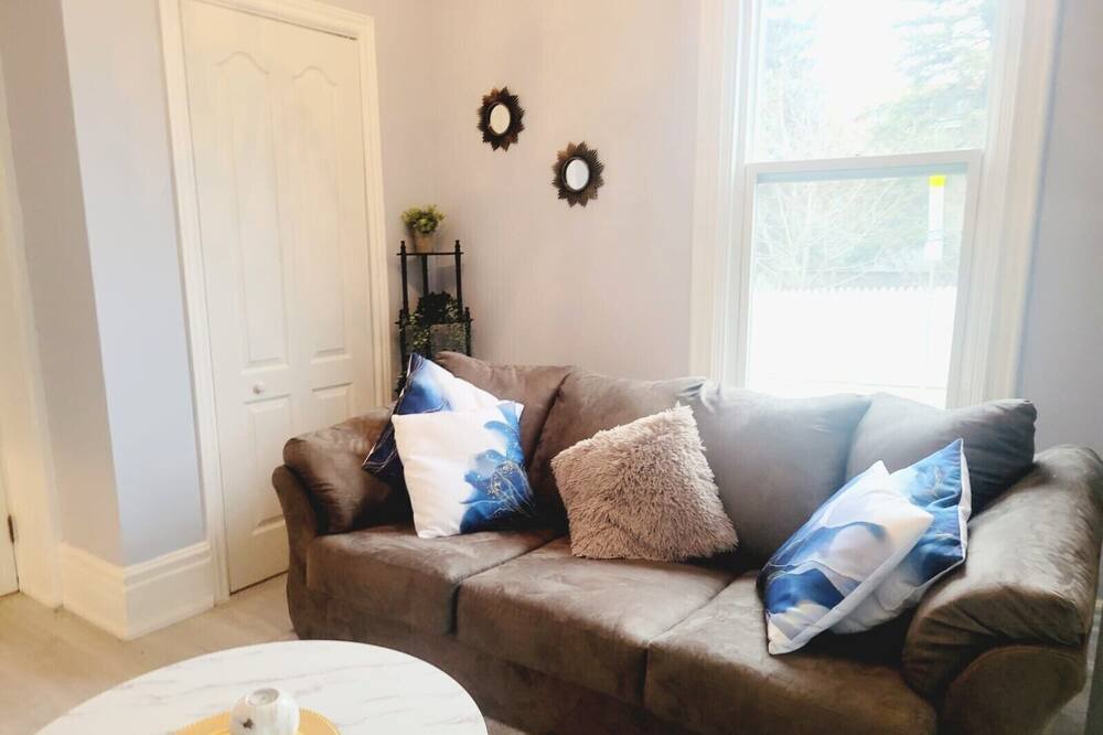 Photo of Livingroom in Winona