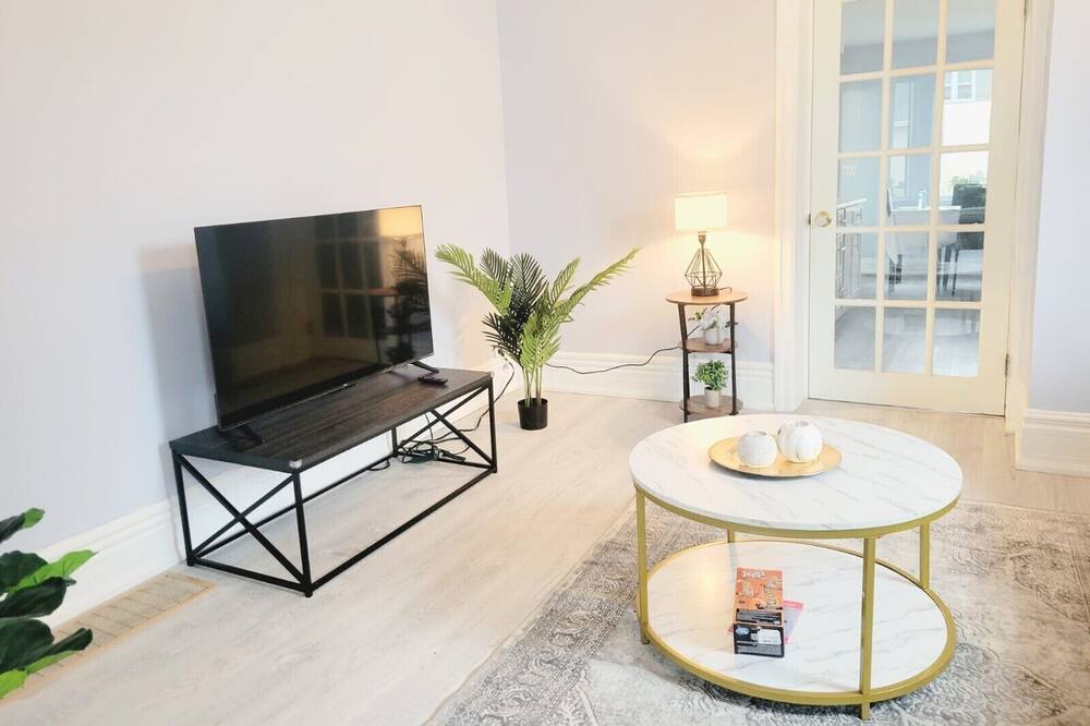 Photo of Livingroom in Winona