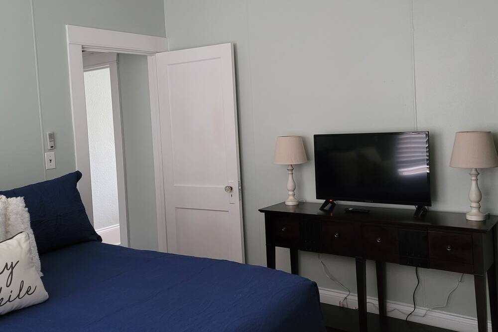 Photo of Others in Murray Hill