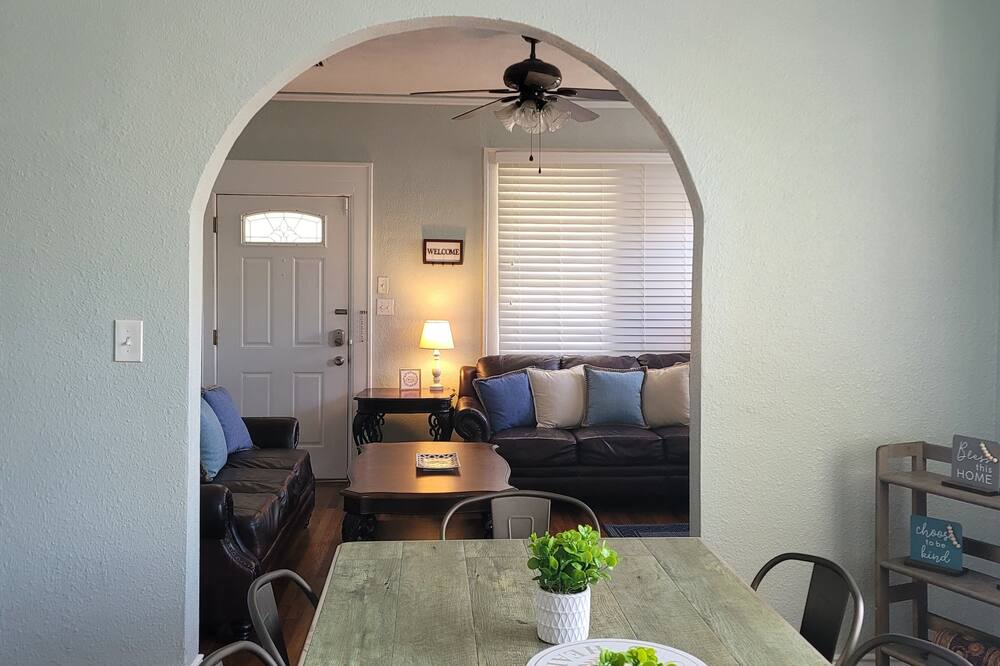 Photo of Others in Murray Hill