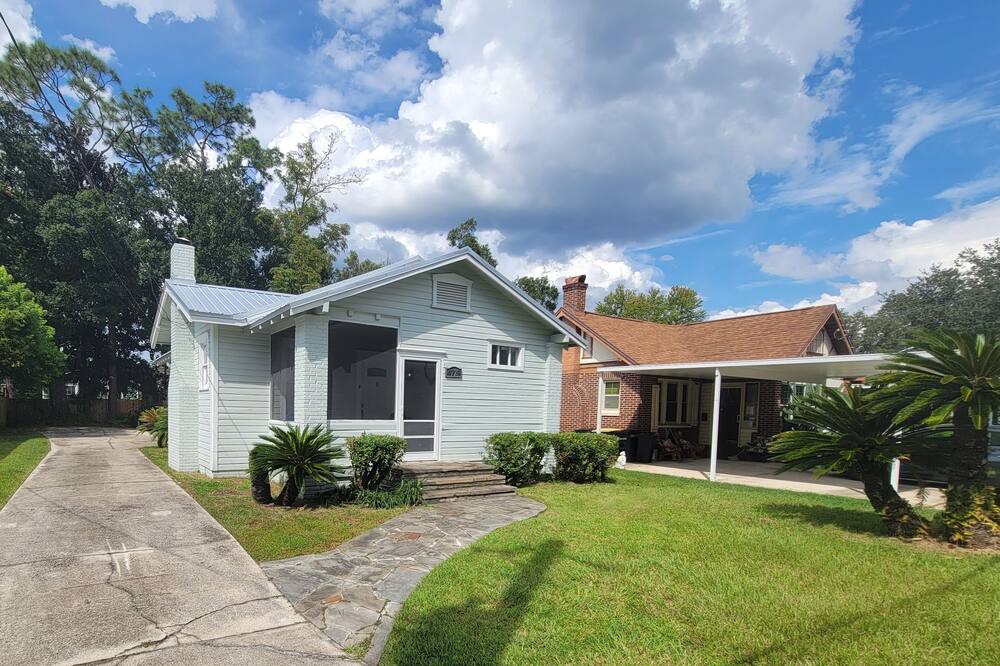 Photo of Outdoor in Murray Hill