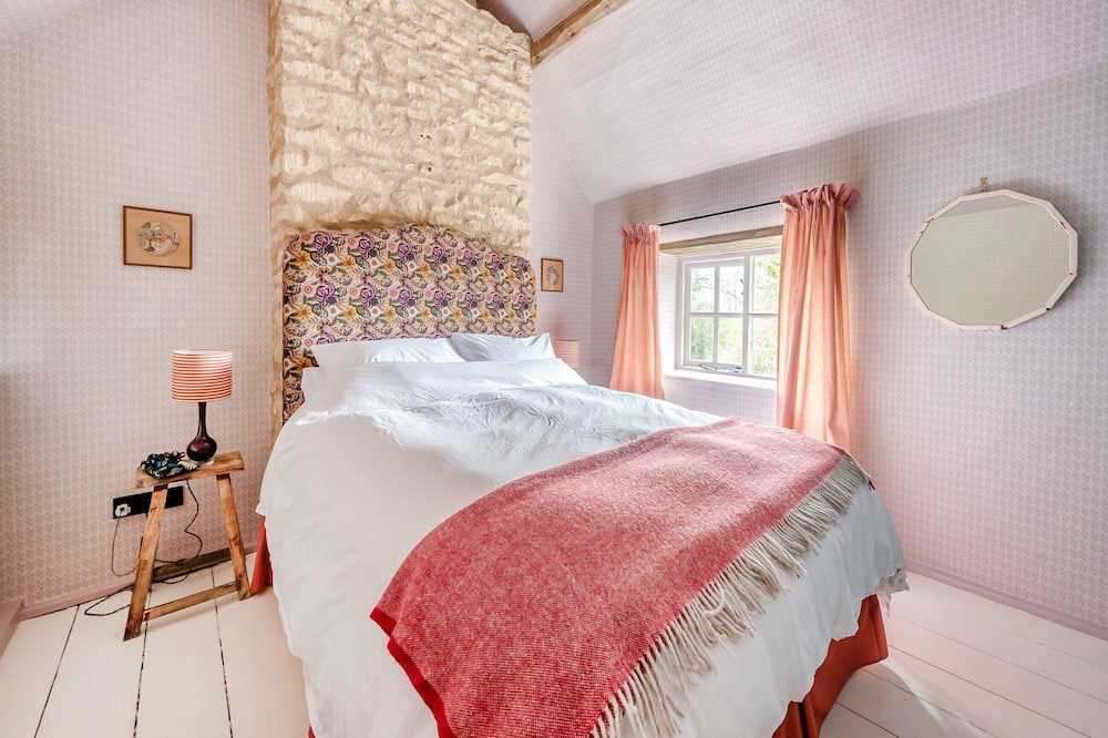 Photo of Bedroom in Shipton under Wychwood