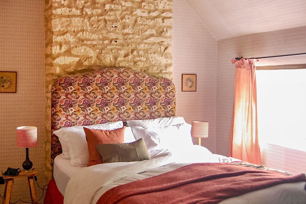 Photo of Bedroom in Shipton under Wychwood