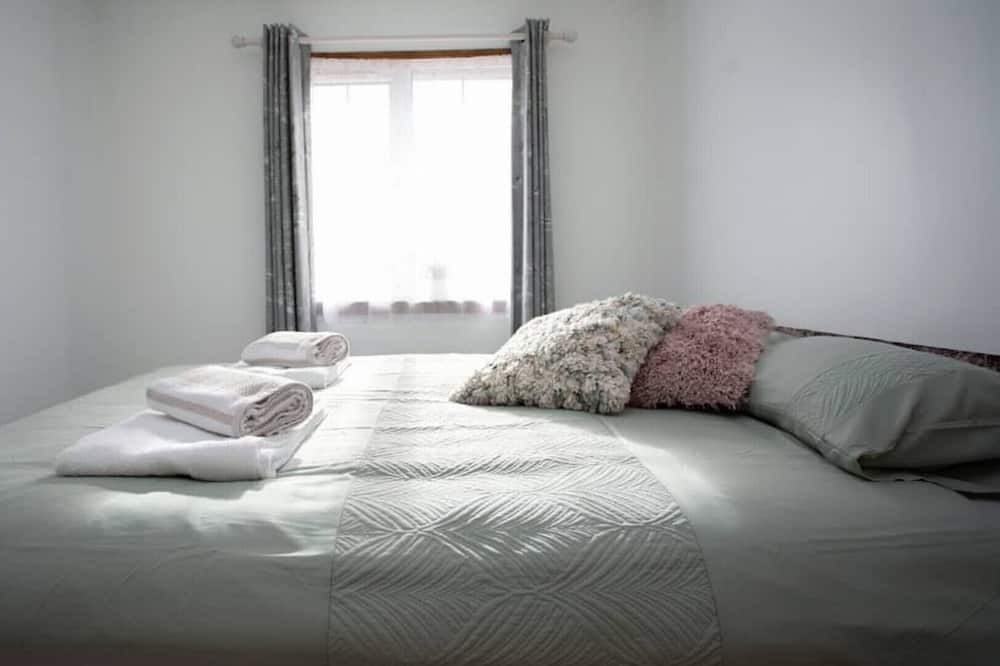 Photo of Bedroom in Toddington