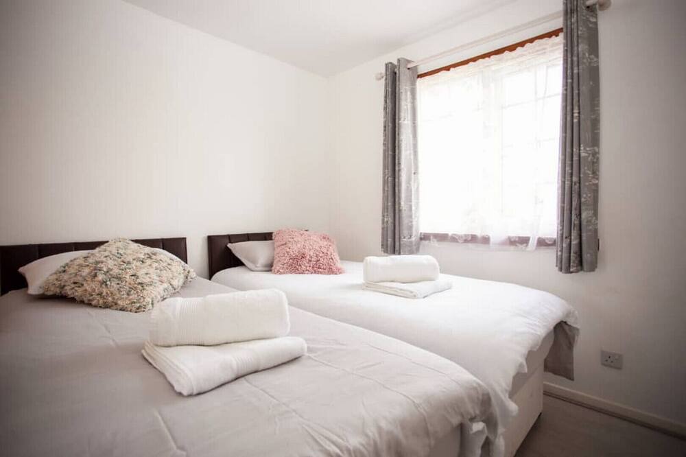 Photo of Bedroom in Toddington