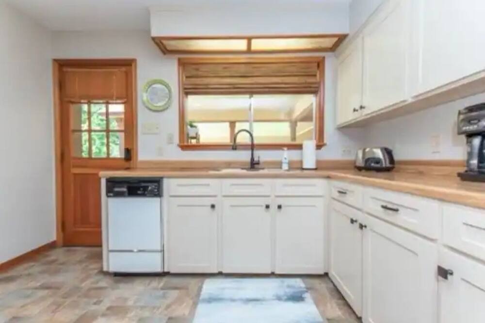 Photo of Kitchen in Pineville
