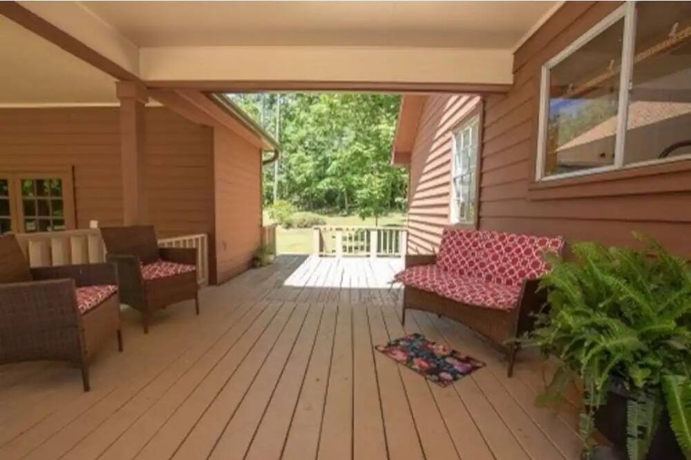 Photo of Patio Balcony in Pineville