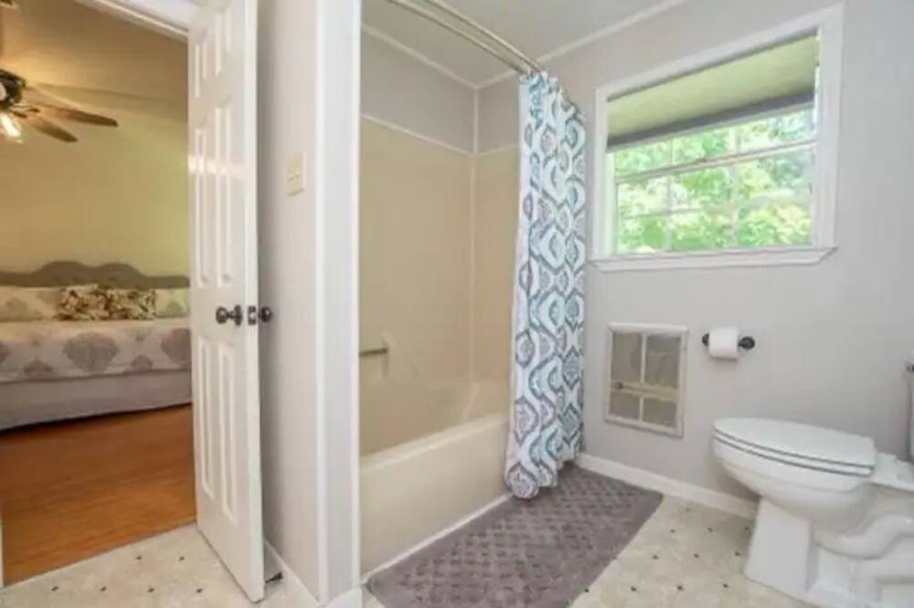 Photo of Bathroom in Pineville