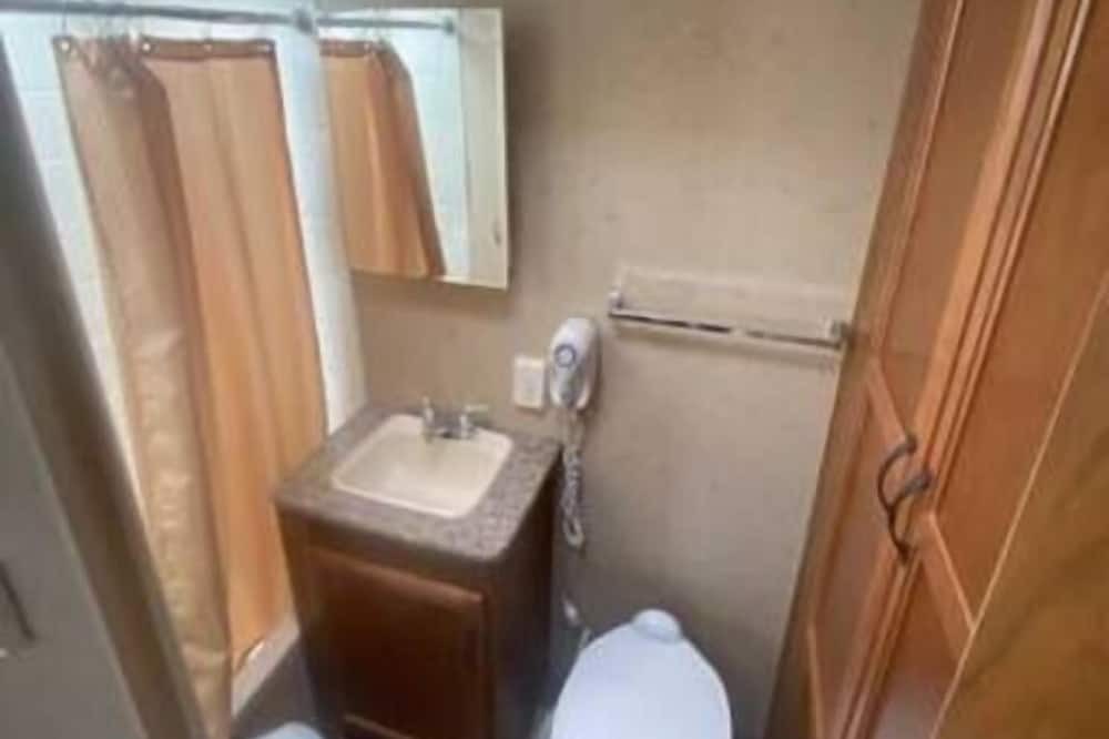Photo of Bathroom in Sumner