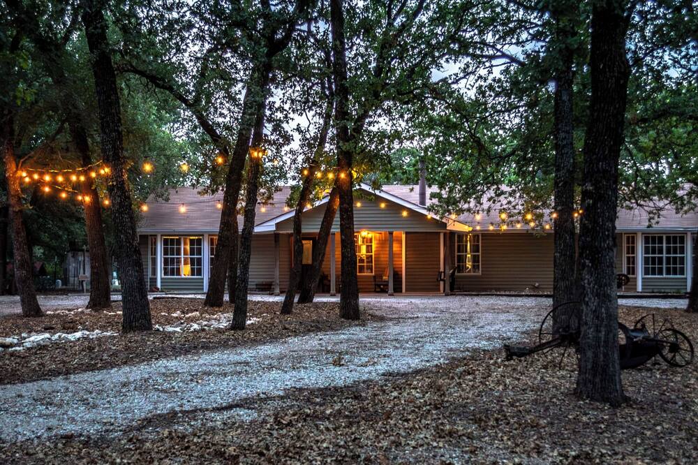 Photo of Outdoor in Waco
