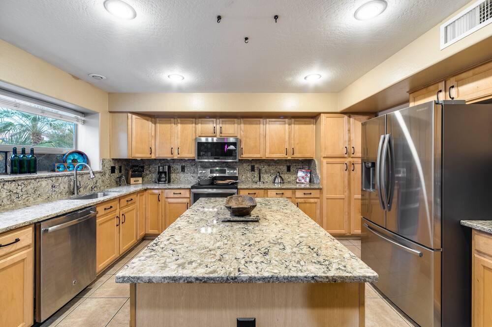Photo of Kitchen in Canyon Trails