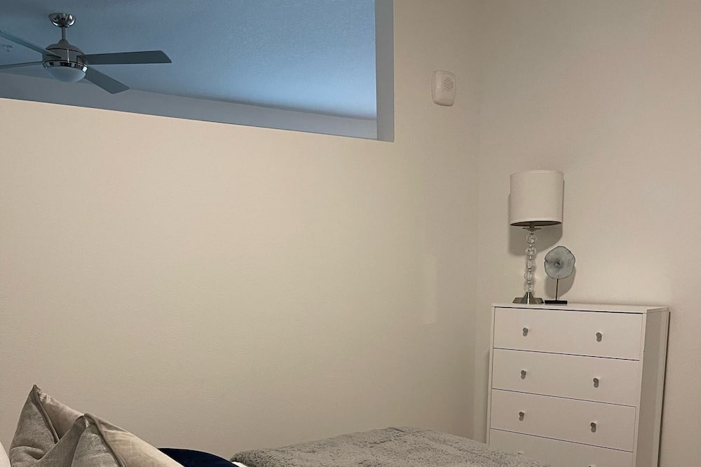 Photo of Bedroom in Baymeadows