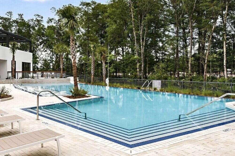 Photo of Outdoor in Baymeadows