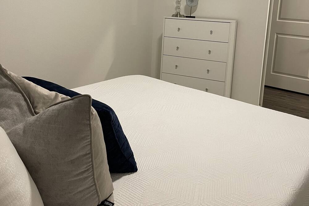 Photo of Bedroom in Baymeadows