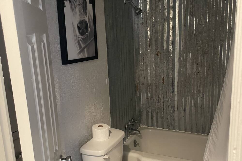 Photo of Bathroom in Clayton