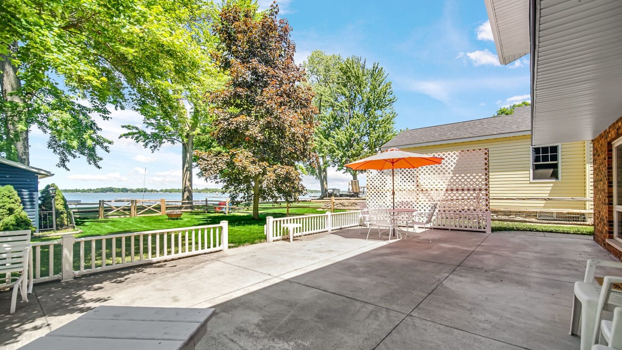 Photo of Patio Balcony in Bass Lake