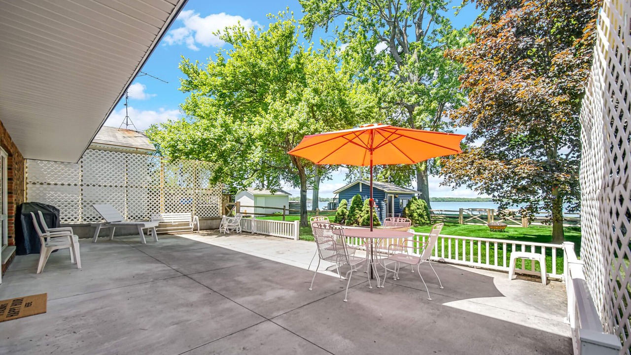 Photo of Patio Balcony in Bass Lake