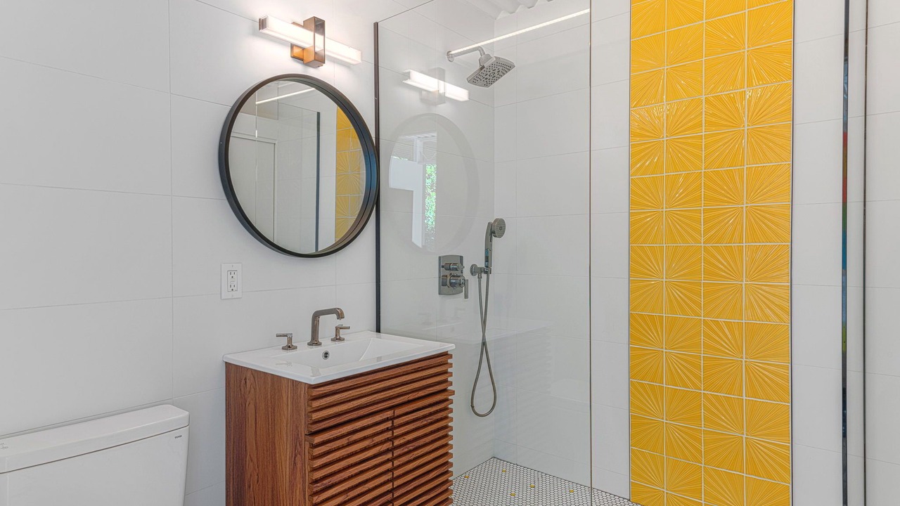 Photo of Bathroom in Warm Sands