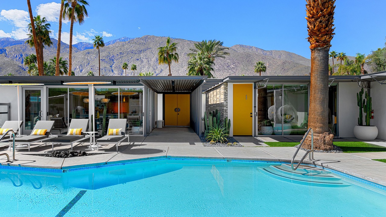 Photo of Outdoor in Warm Sands