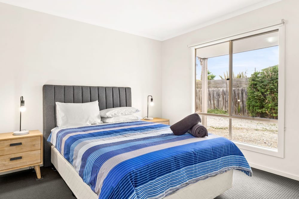 Photo of Bedroom in Coronet Bay