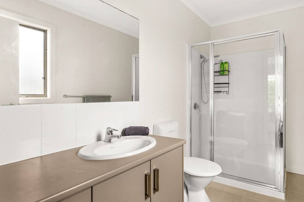 Photo of Bathroom in Coronet Bay