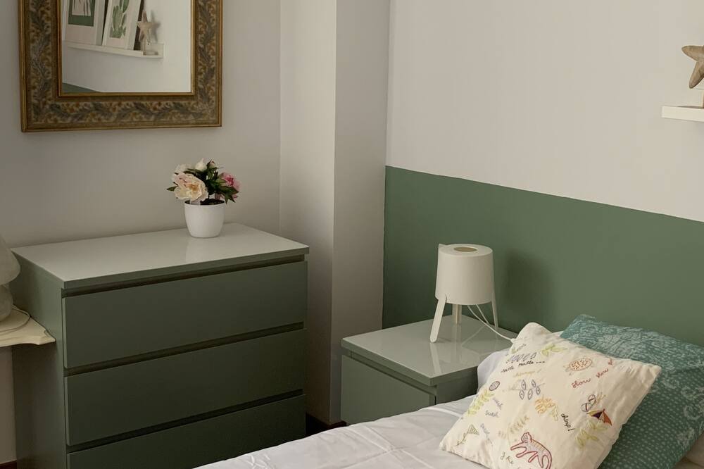 Photo of Bedroom in Zaragoza Centro