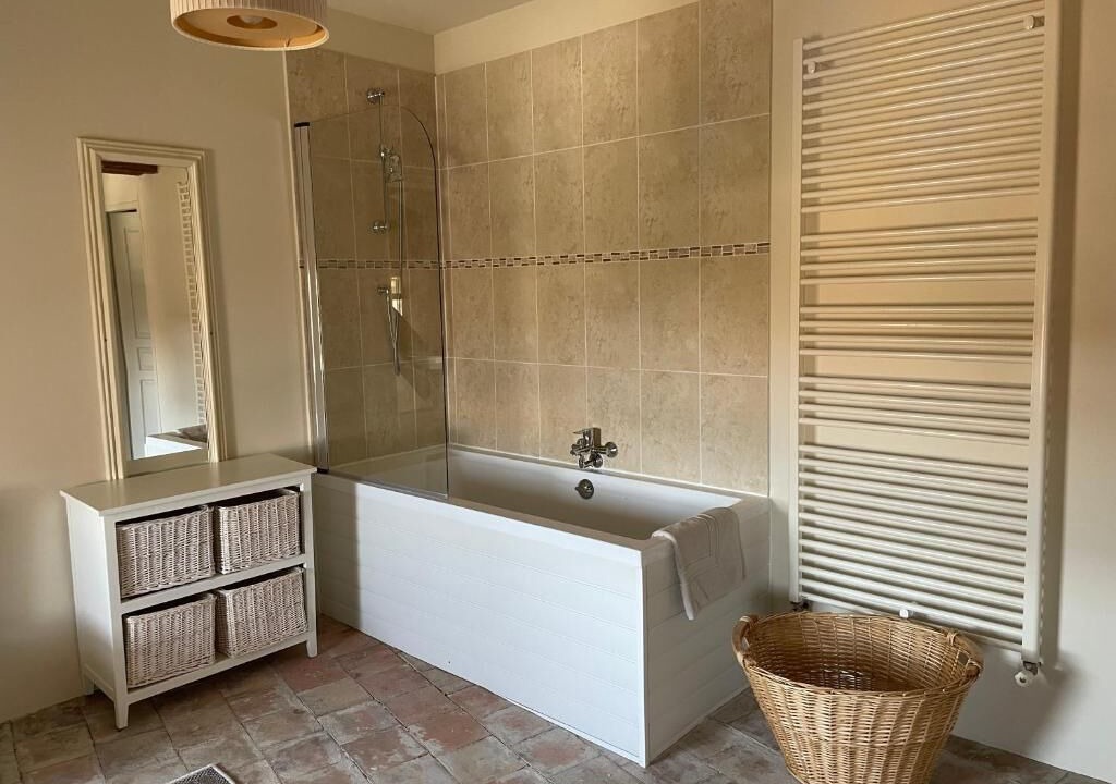 Photo of Bathroom in Montouliers