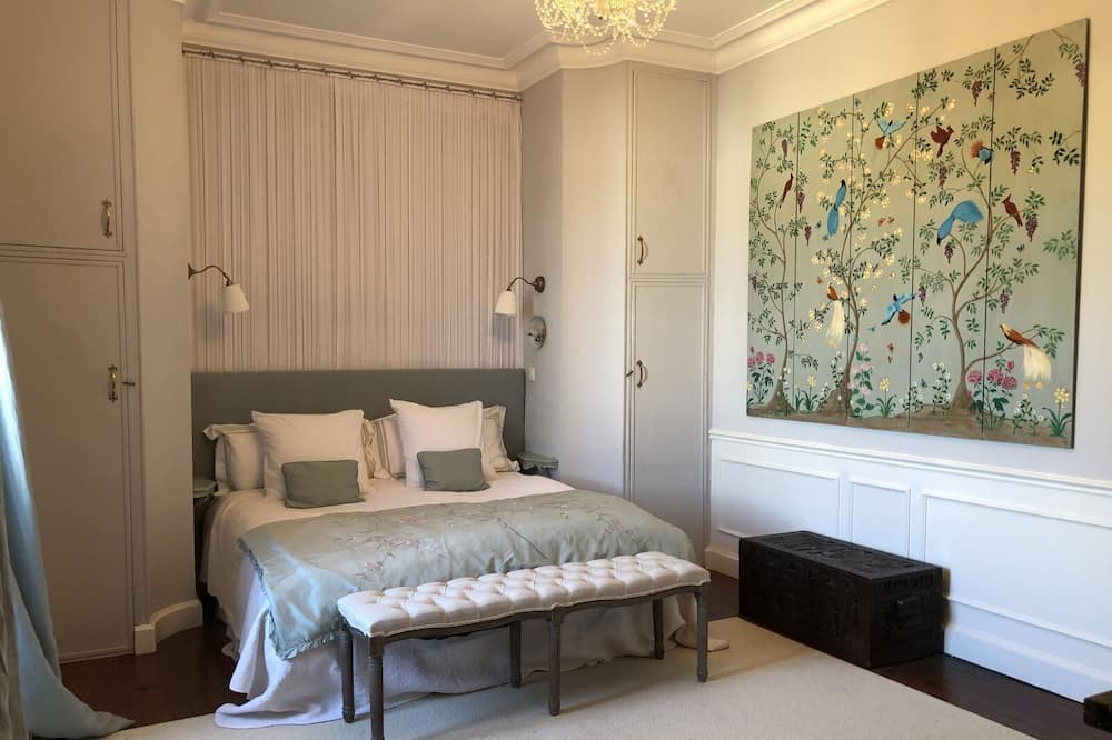 Photo of Bedroom in Revel