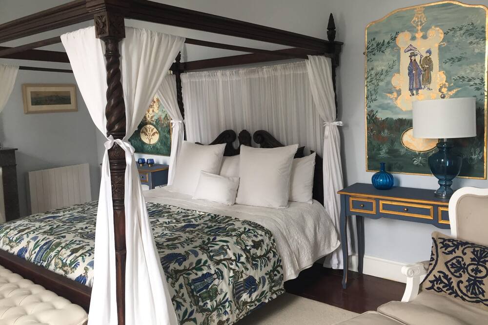 Photo of Bedroom in Revel