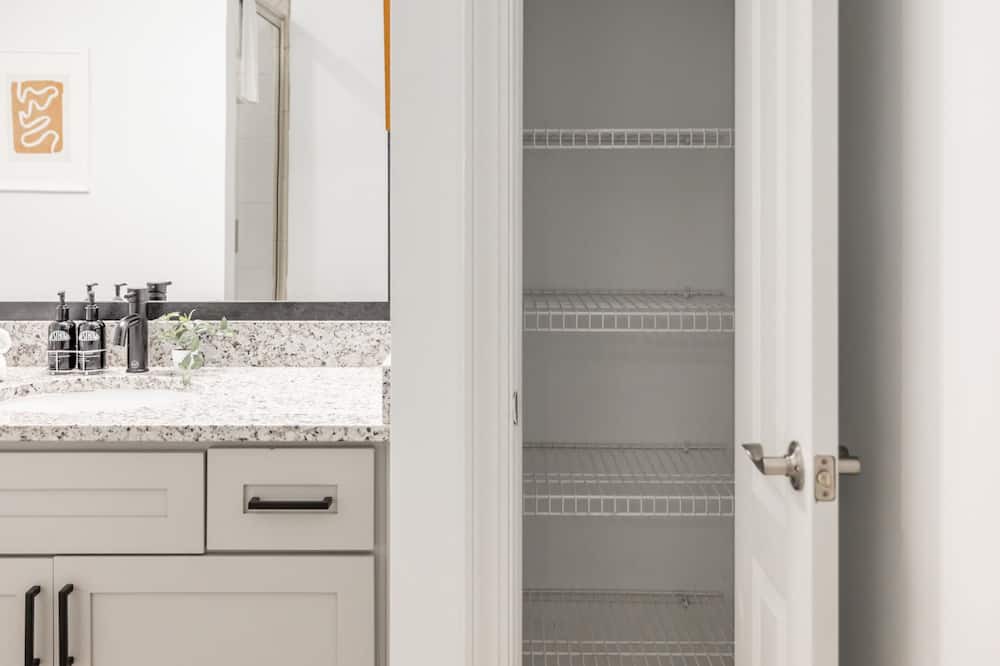 Photo of Others in North Druid Hills