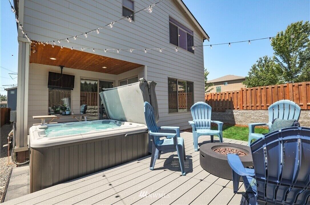 Photo of Outdoor in Maple Valley