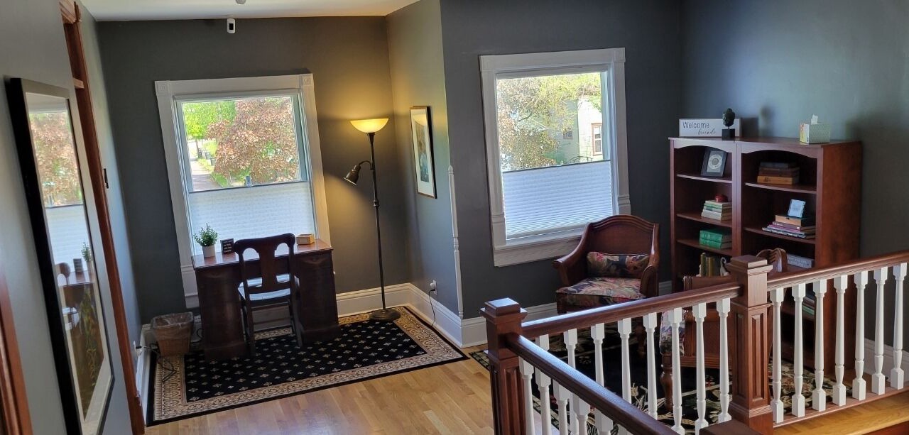 Photo of Livingroom in West Washington