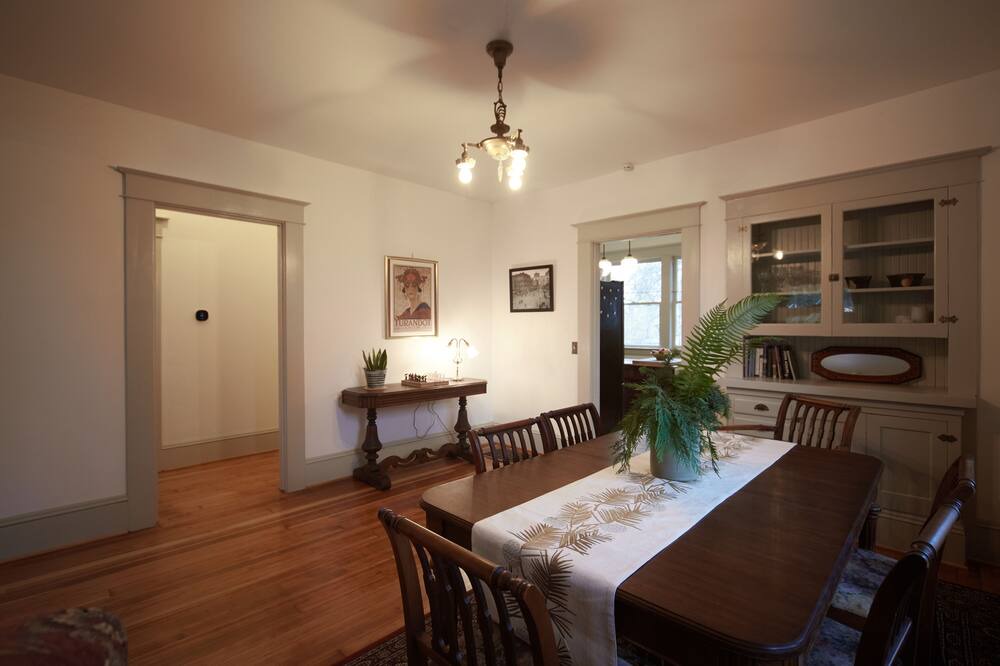 Photo of Bedroom in Overlook