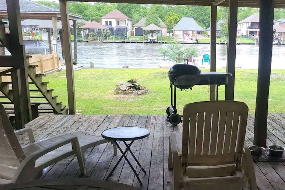 Photo of Others in Maurepas
